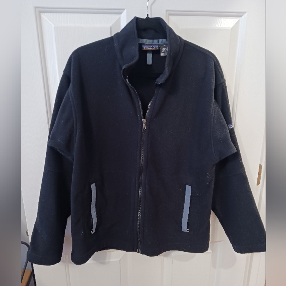 Patagonia Men's Black Fleece Jacket
